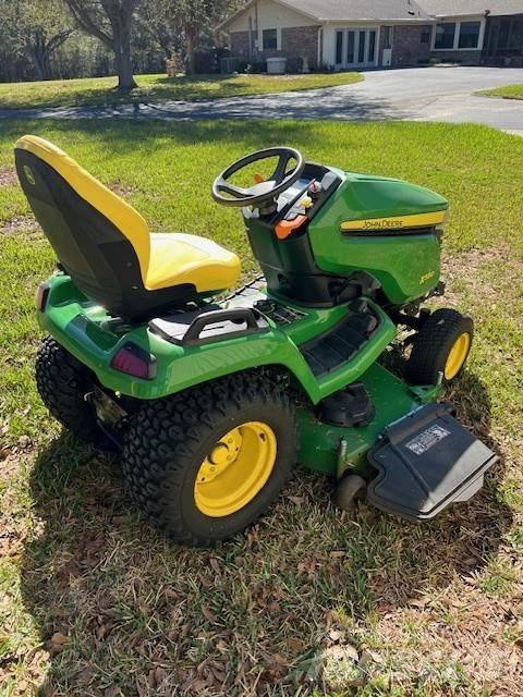 John Deere X580 Taajamatraktorit