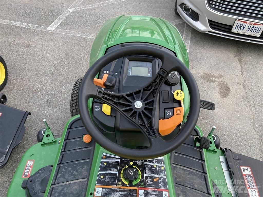 John Deere X580 Taajamatraktorit