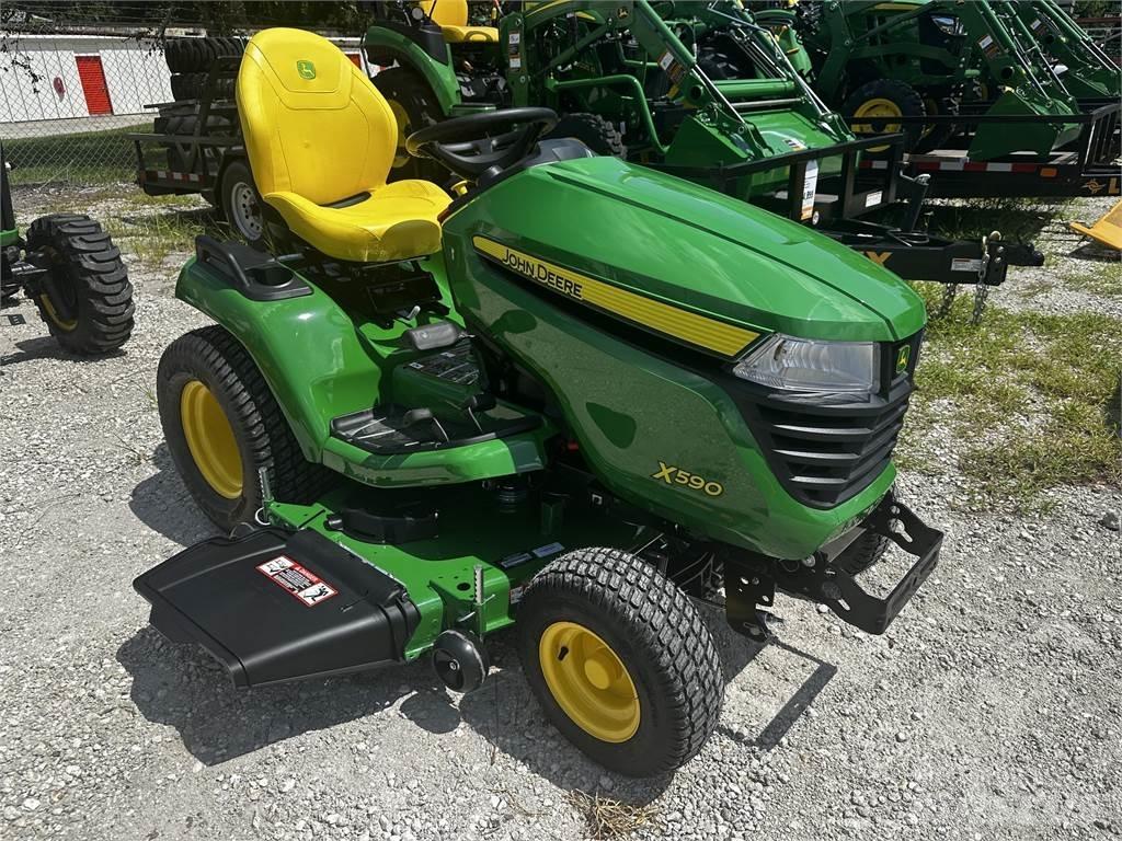 John Deere X590 Taajamatraktorit