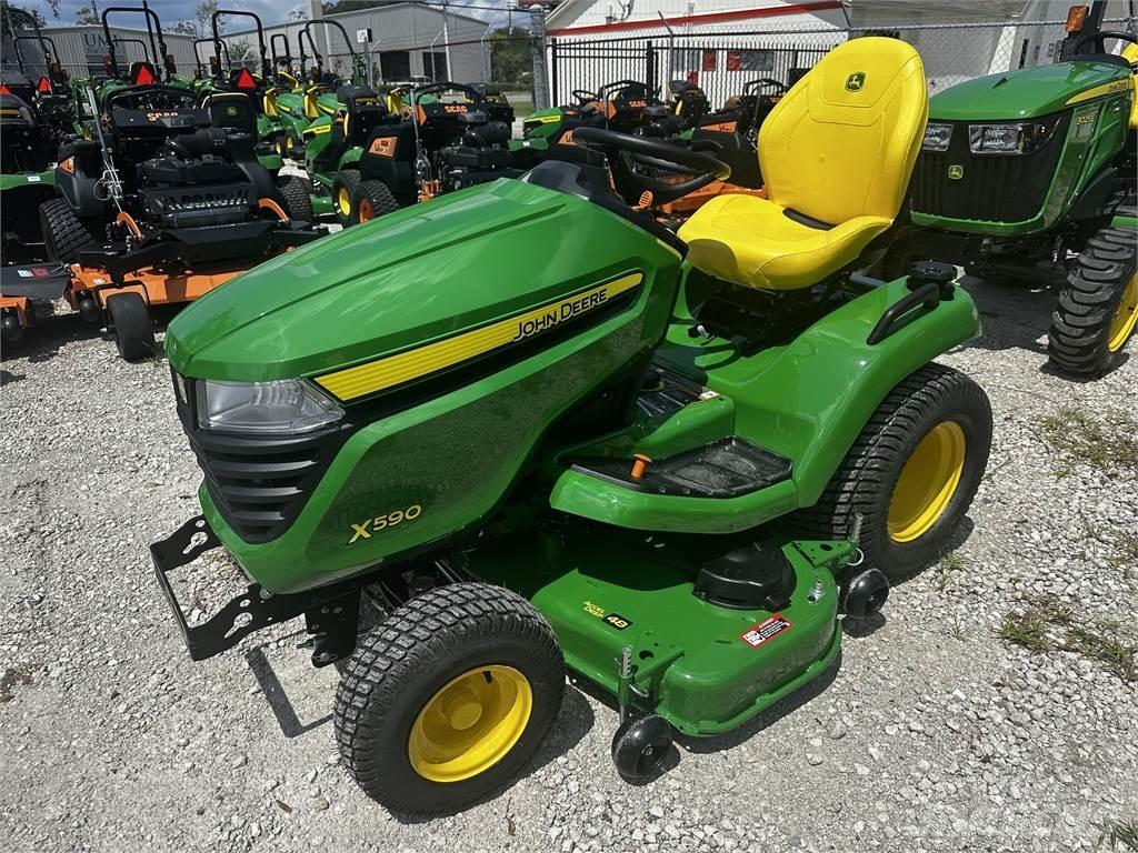 John Deere X590 Taajamatraktorit