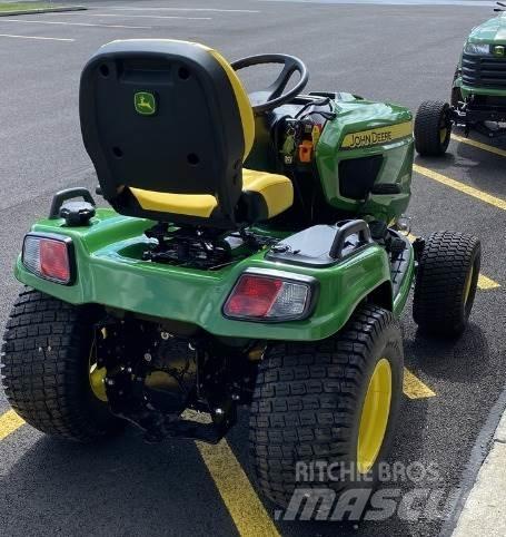 John Deere X730 Taajamatraktorit