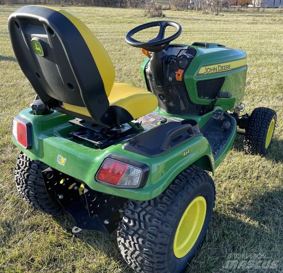 John Deere X738 Taajamatraktorit