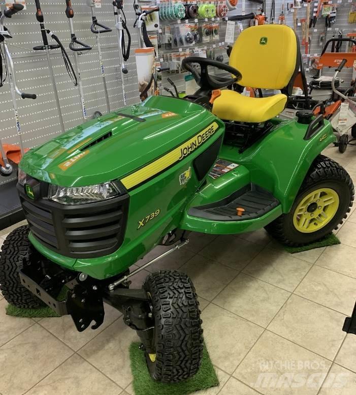John Deere X739 Taajamatraktorit