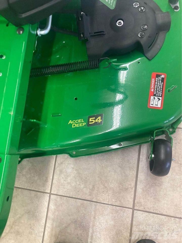 John Deere Z325E 0-kääntösäde leikkurit