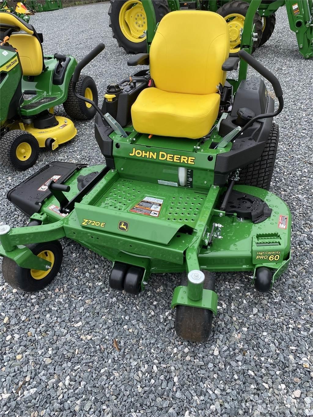 John Deere Z720E 0-kääntösäde leikkurit