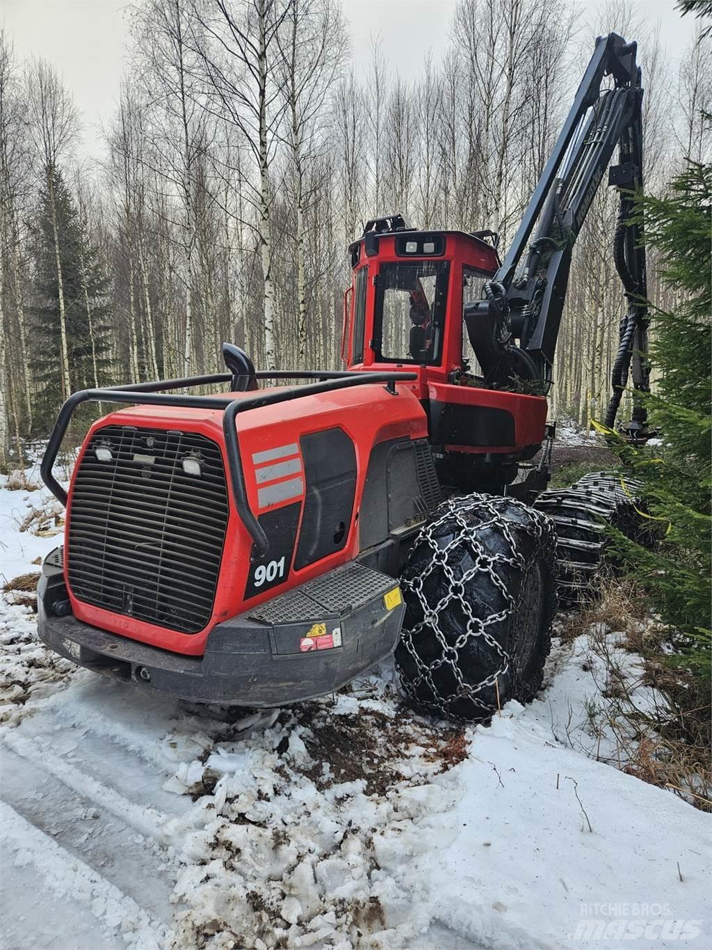 Komatsu 901 Harvesterit