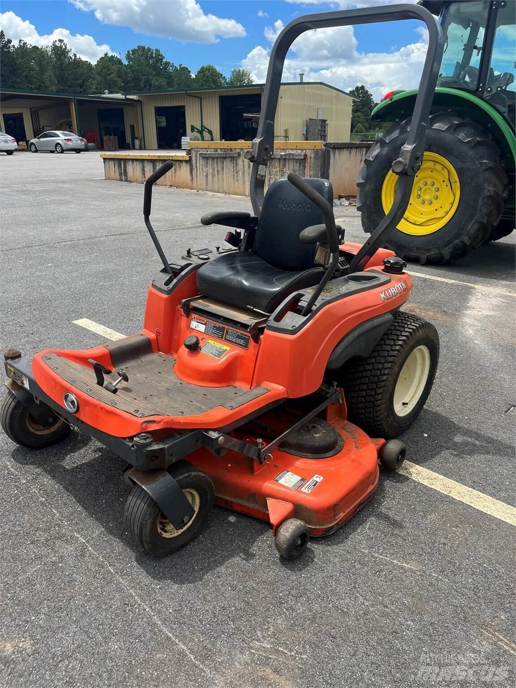 Kubota ZG23 0-kääntösäde leikkurit