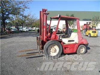 Manitou MCE25H Muut haarukkatrukit