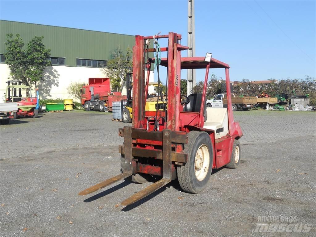 Manitou MCE25H Muut haarukkatrukit