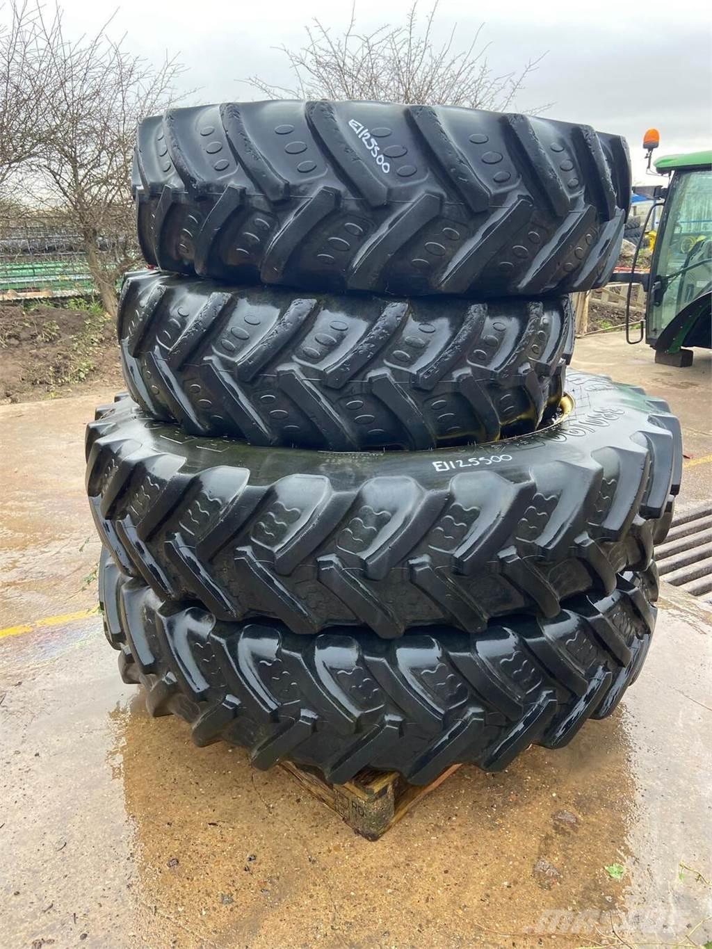  Row Crop Wheels Renkaat ja vanteet