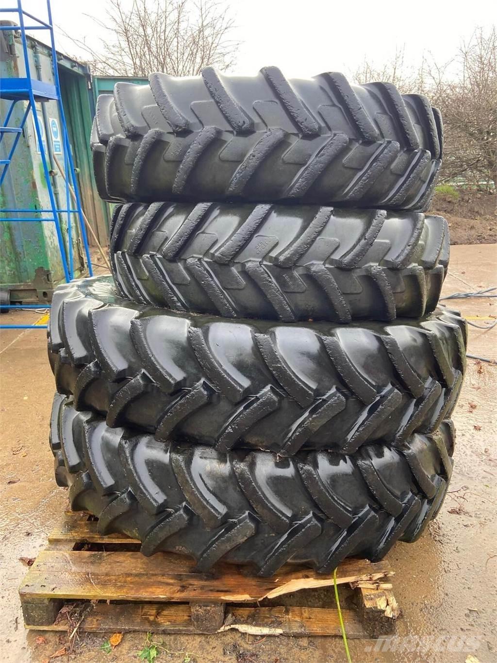  Row Crop Wheels Renkaat ja vanteet