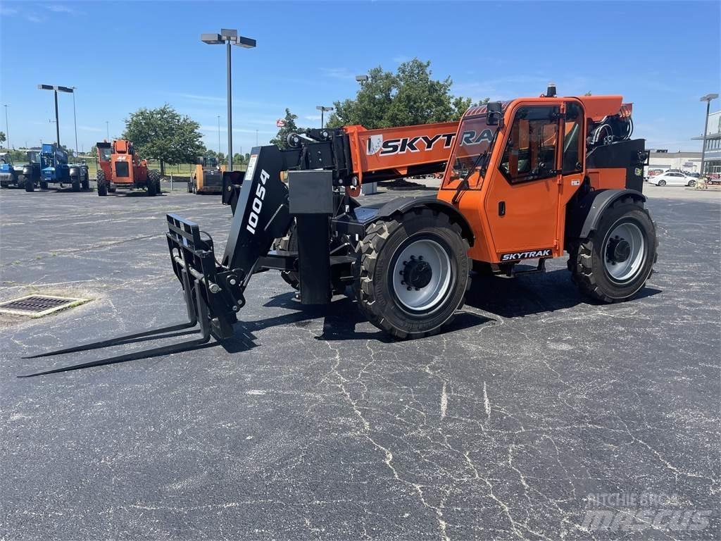 SkyTrak 10054 Kurottajat