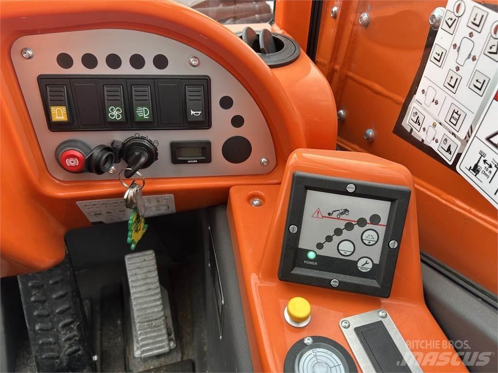 SkyTrak 3013 Kurottajat