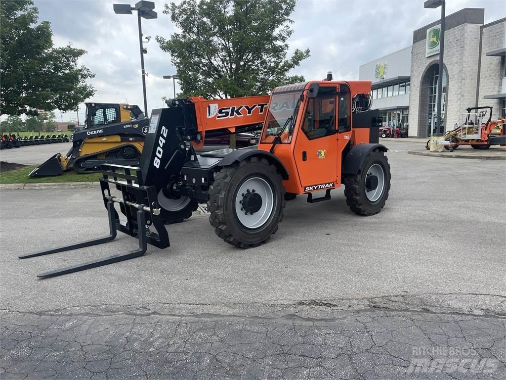 SkyTrak 8042 Kurottajat