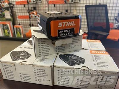 Stihl AP300S Golfautot