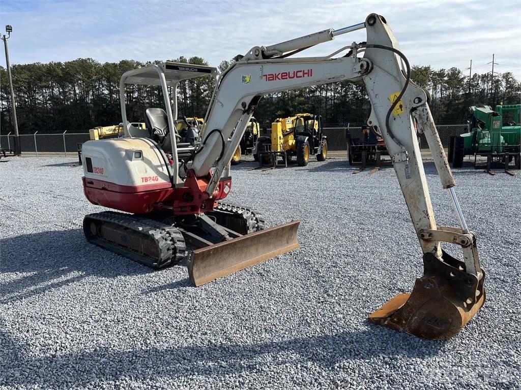 Takeuchi TB240 Telakaivukoneet
