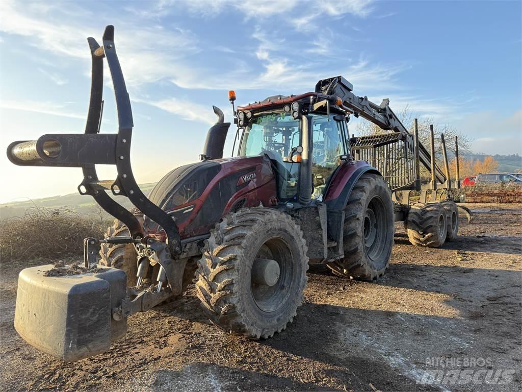 Valtra T174 Kuormatraktorit