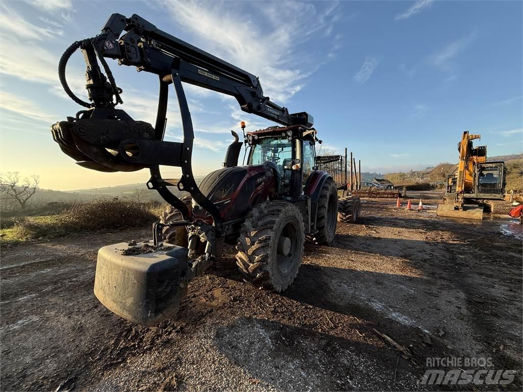 Valtra T174 Kuormatraktorit