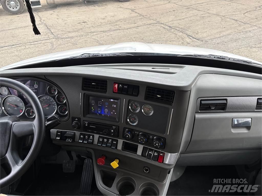 Kenworth T680 Vetopöytäautot