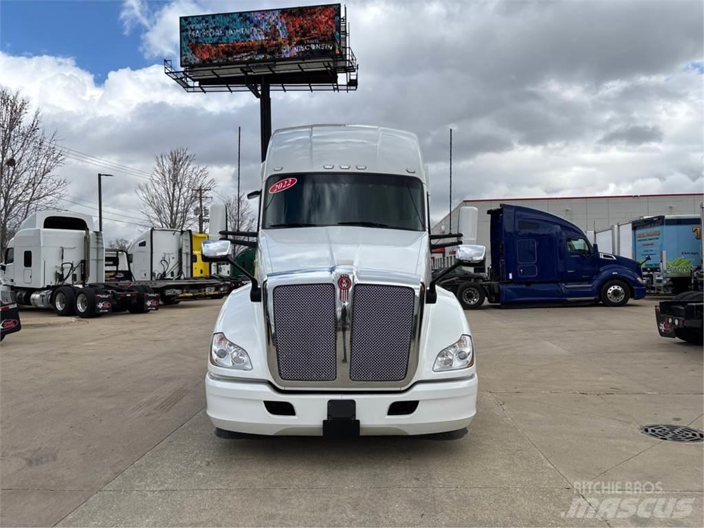 Kenworth T680 Vetopöytäautot