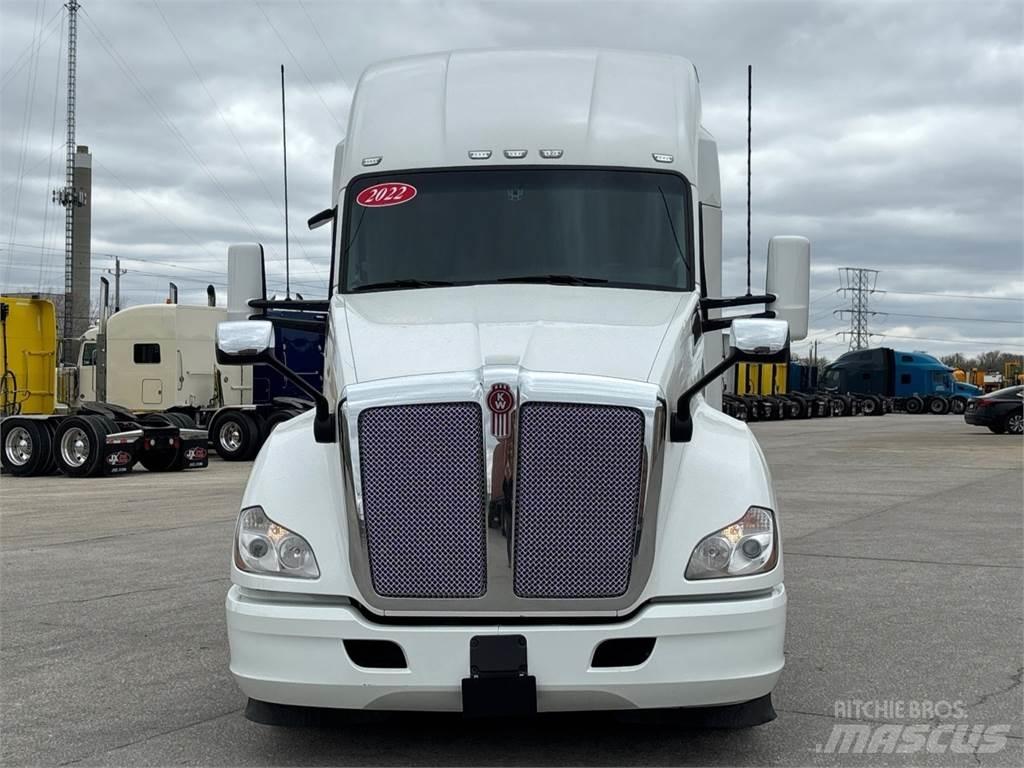 Kenworth T680 Vetopöytäautot