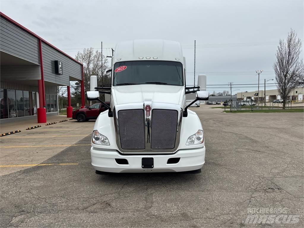 Kenworth T680 Vetopöytäautot