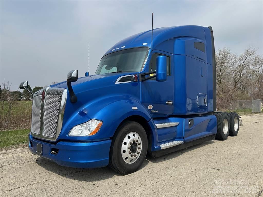 Kenworth T680 Vetopöytäautot