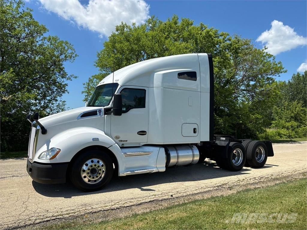 Kenworth T680 Vetopöytäautot