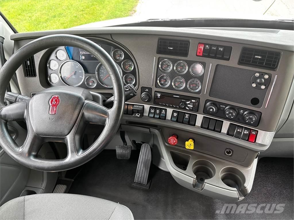 Kenworth T680 Vetopöytäautot