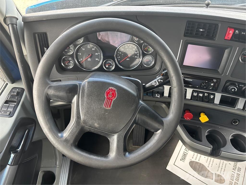 Kenworth T880 Vetopöytäautot