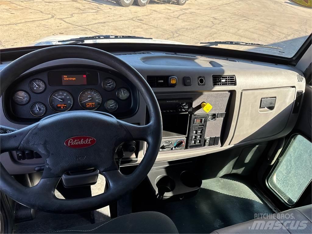 Peterbilt 337 Umpikorikuorma-autot