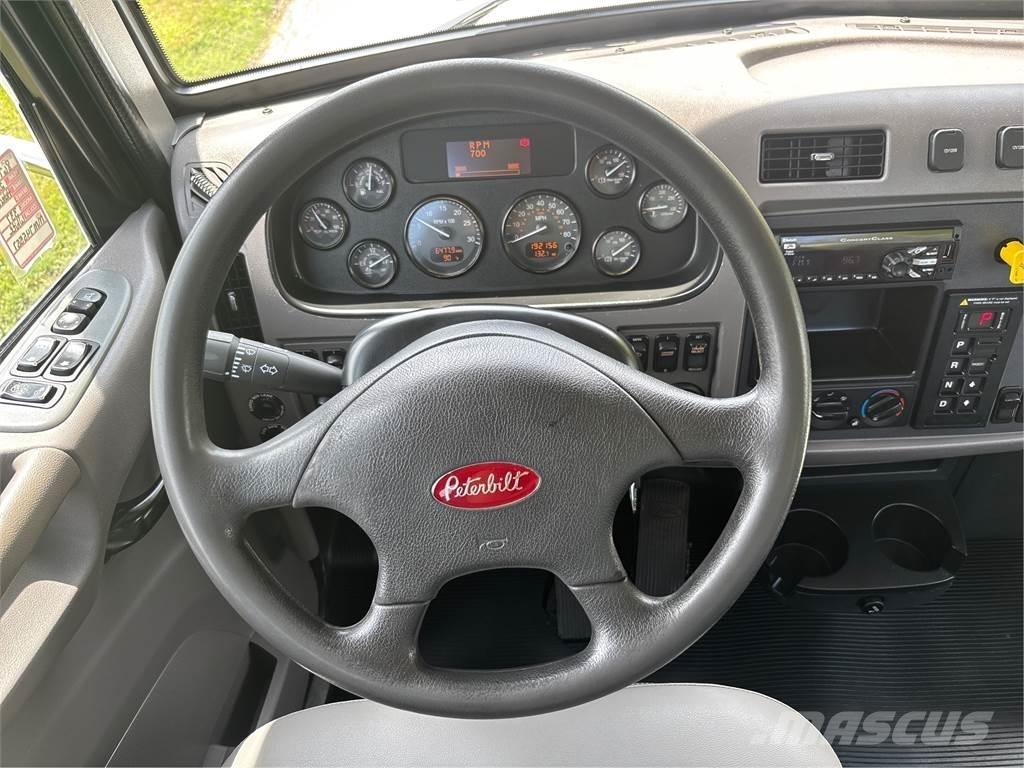 Peterbilt 337 Kuorma-autoalustat