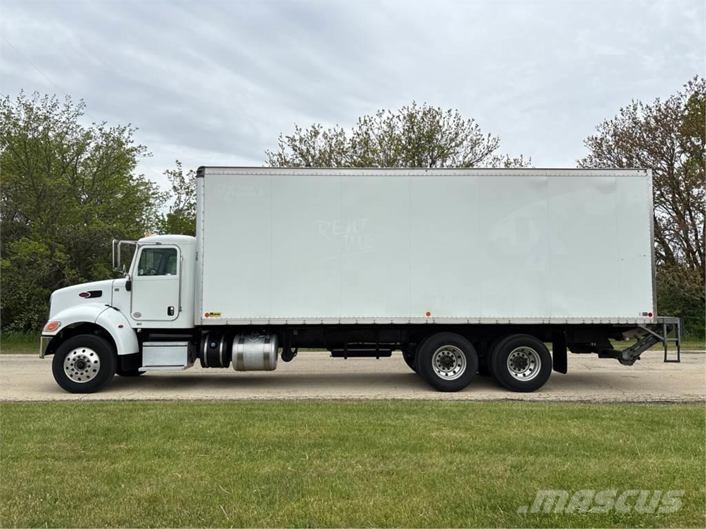 Peterbilt 348 Umpikorikuorma-autot