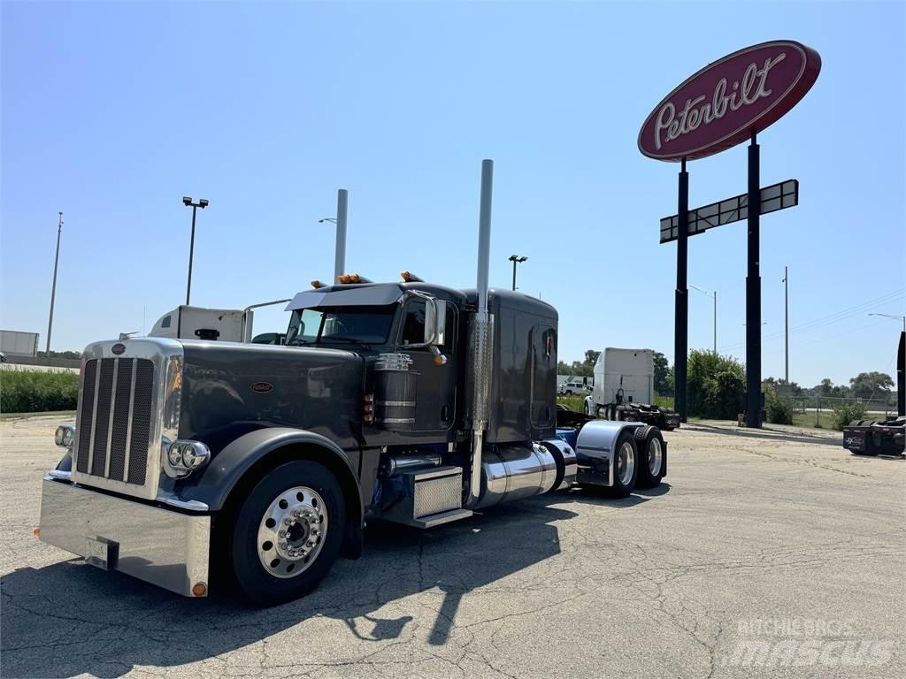 Peterbilt 389 Vetopöytäautot