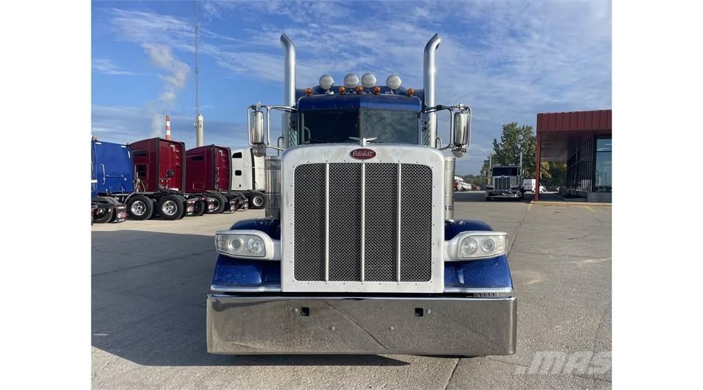 Peterbilt 389 Vetopöytäautot