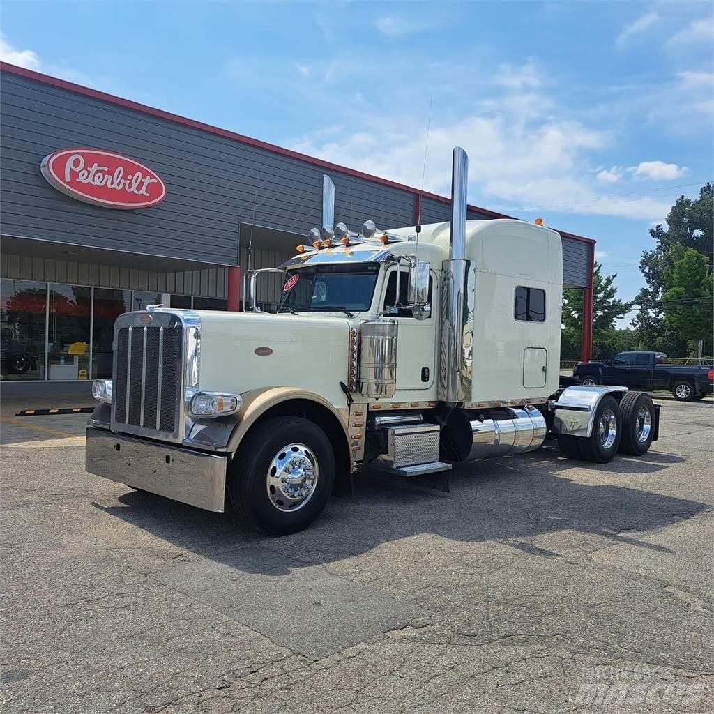 Peterbilt 389 Vetopöytäautot