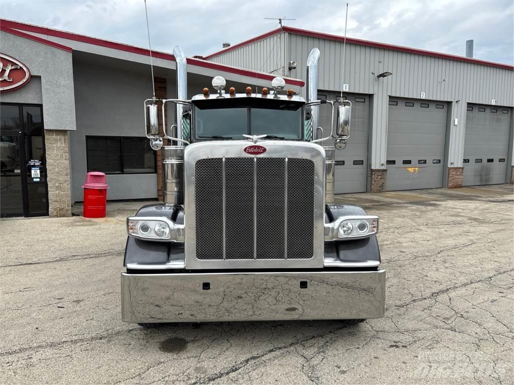 Peterbilt 389 Vetopöytäautot