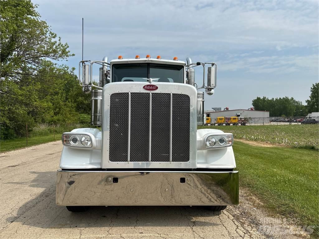 Peterbilt 389 Vetopöytäautot