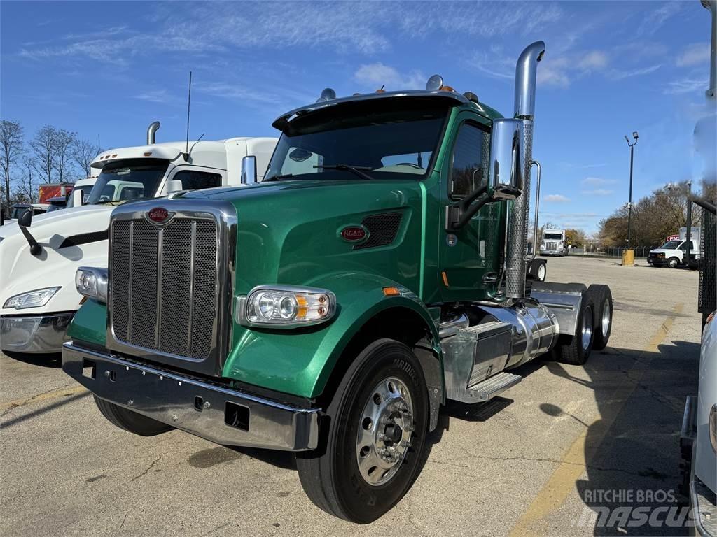 Peterbilt 567 Vetopöytäautot