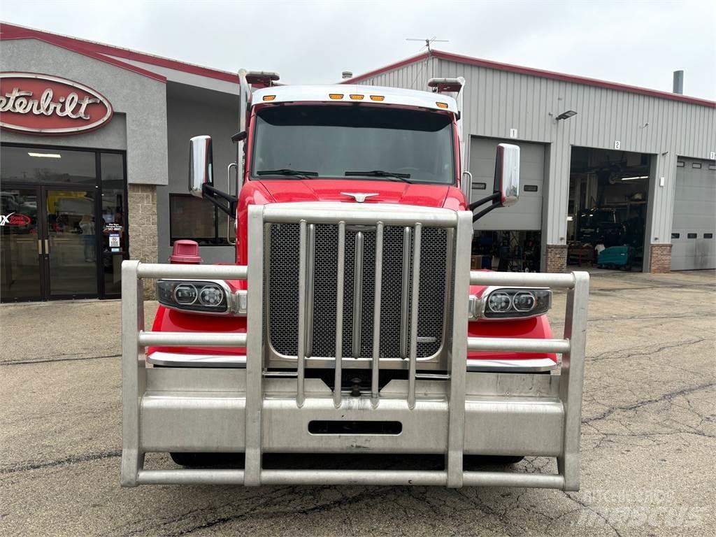 Peterbilt 567 Vetopöytäautot