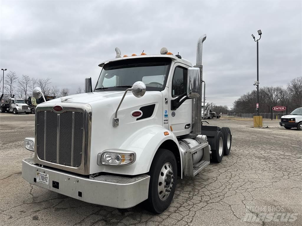 Peterbilt 567 Vetopöytäautot