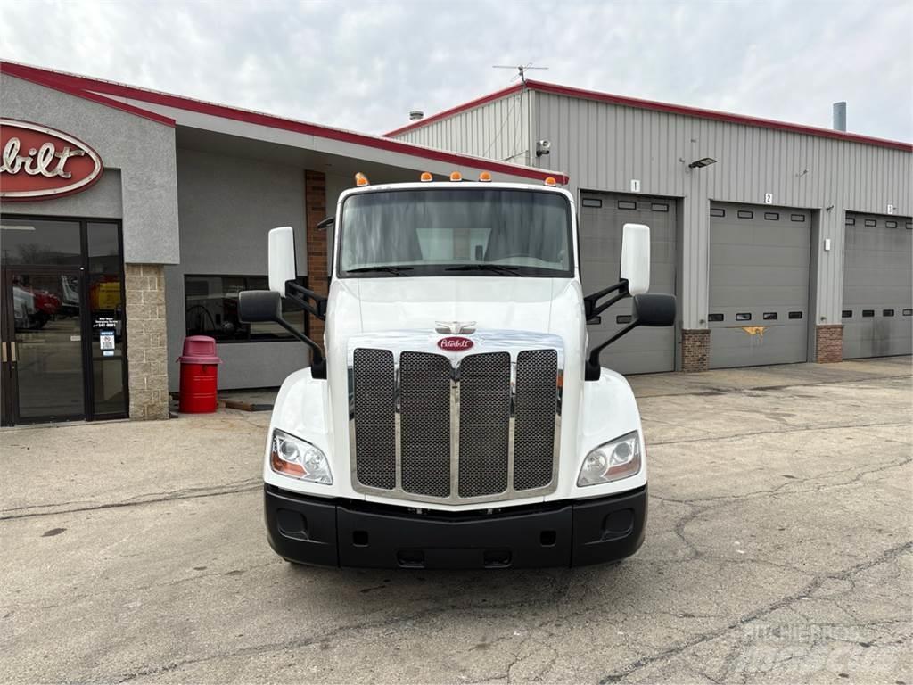 Peterbilt 579 Vetopöytäautot