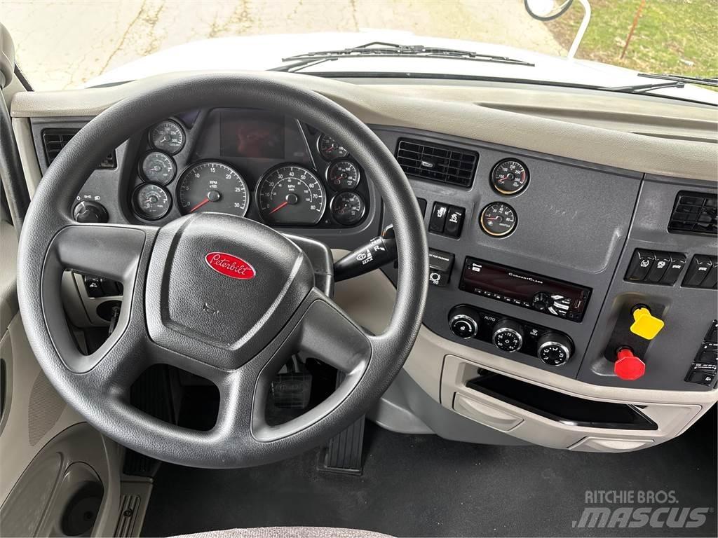 Peterbilt 579 Vetopöytäautot