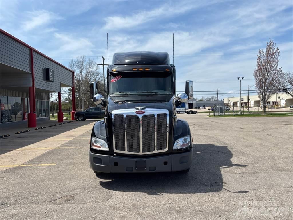 Peterbilt 579 Vetopöytäautot