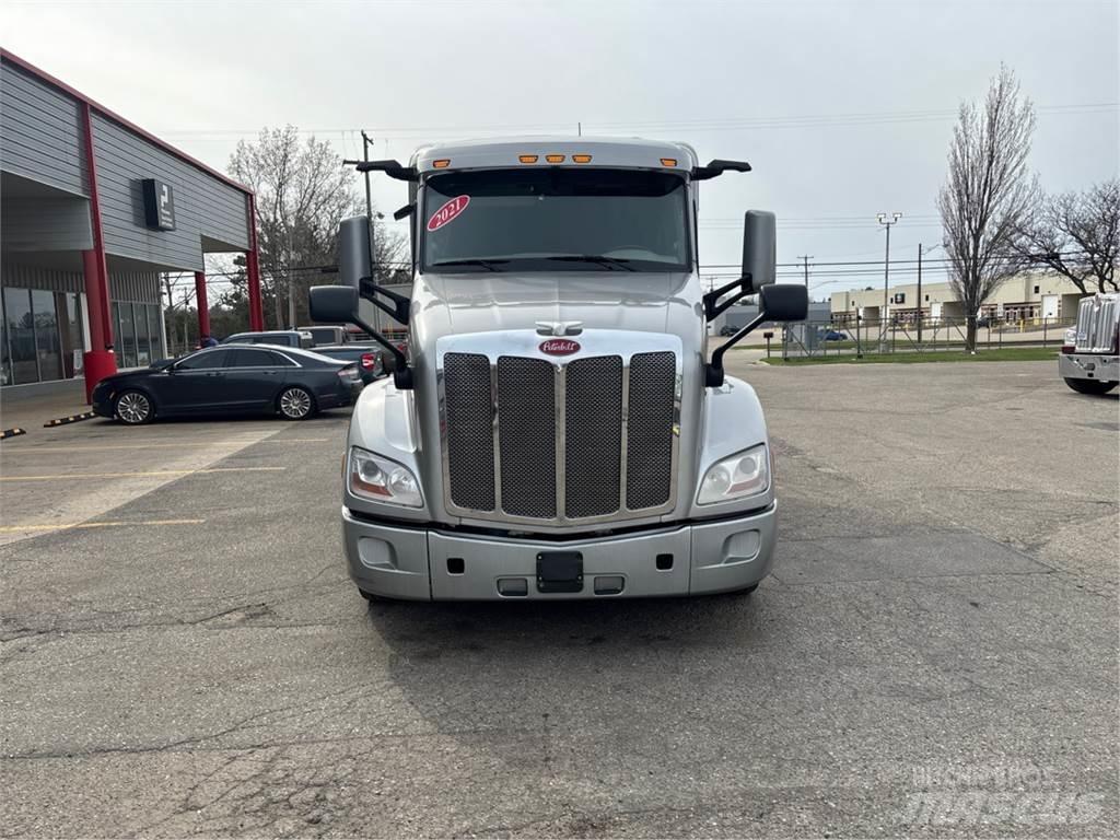 Peterbilt 579 Vetopöytäautot