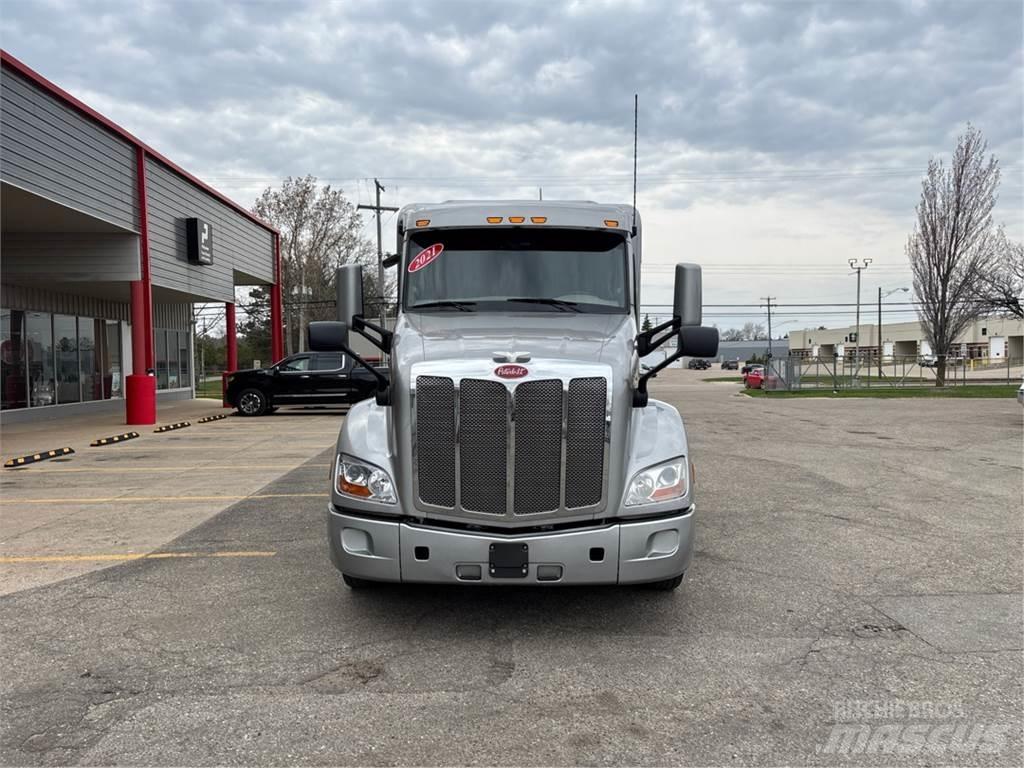 Peterbilt 579 Vetopöytäautot