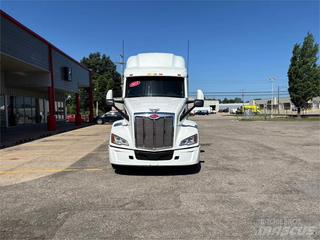 Peterbilt 579 Vetopöytäautot