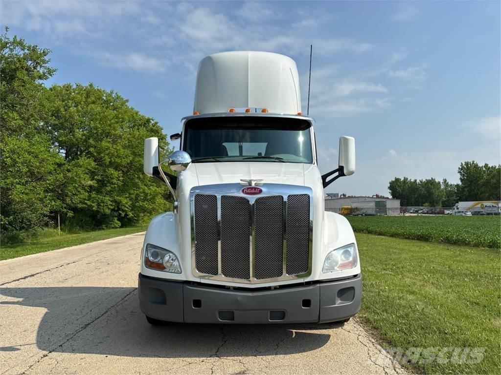 Peterbilt 579 Vetopöytäautot