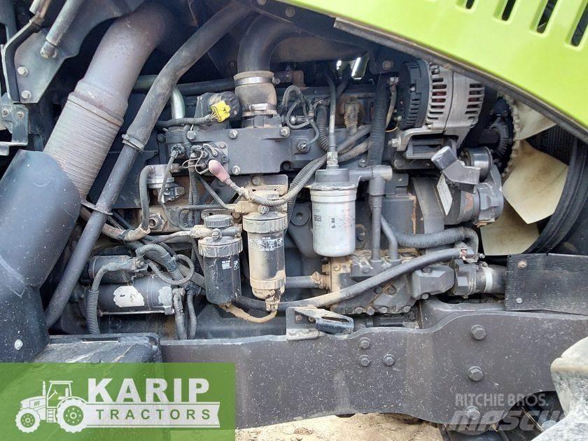 CLAAS 820 Traktorit
