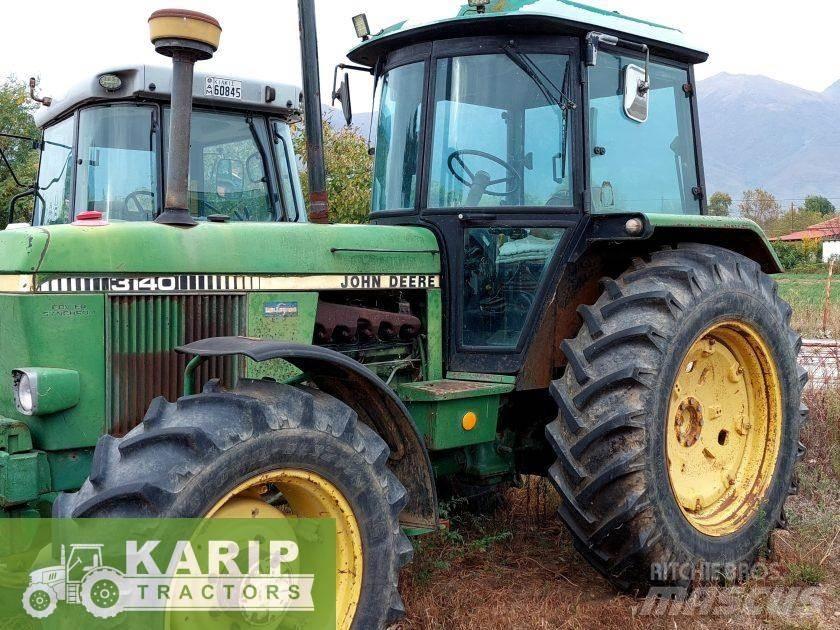 John Deere  Traktorit
